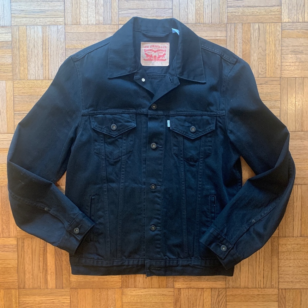 Men's Levi's Black Denim Trucker Jacket, Large. L.